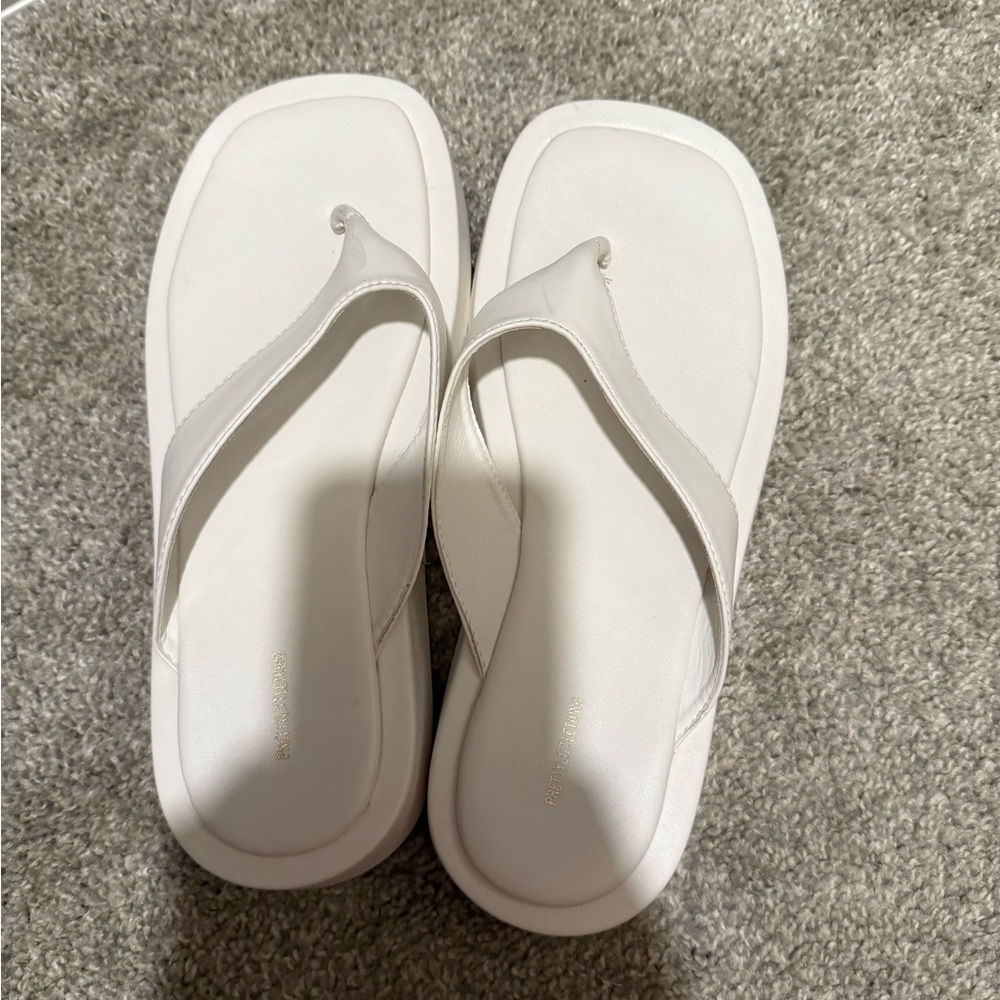 PrettyLittleThing White Sandals